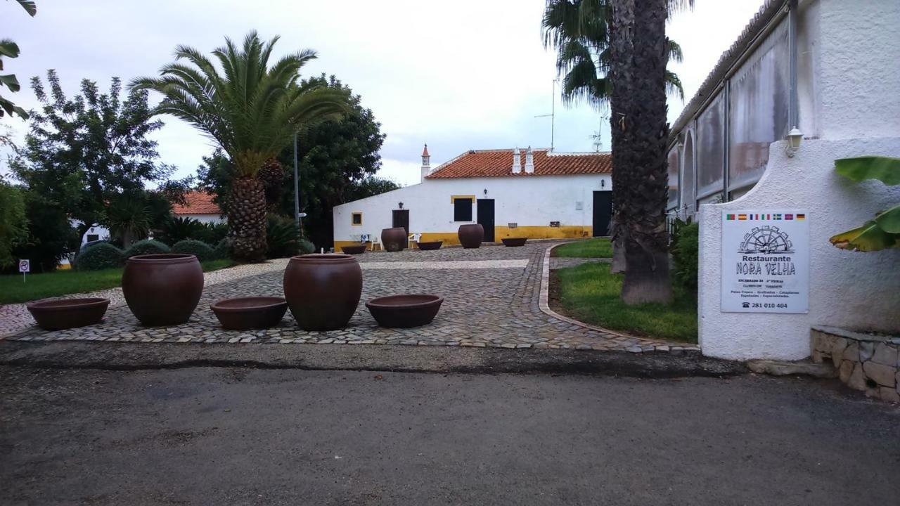 Le Boucanier Tavira Exterior photo